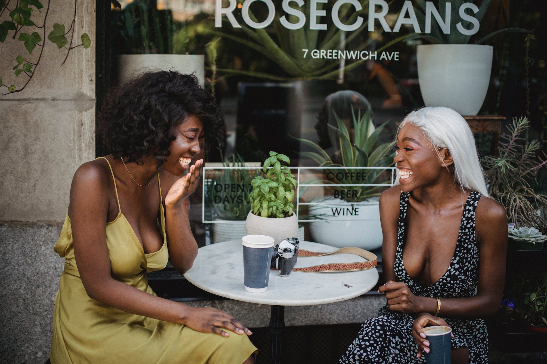 How To Make Small Talk – Do’s And Don’ts For Powerful Results